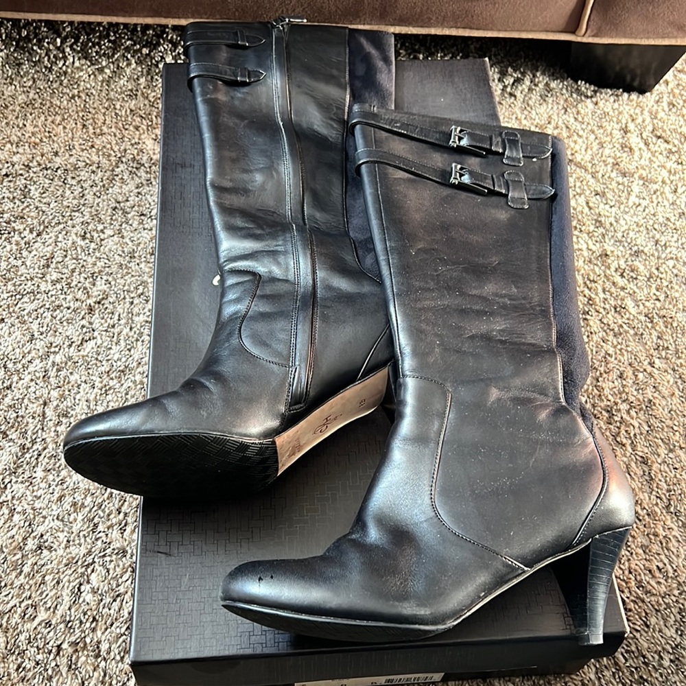 Women’s black Cole Hana dress boots.